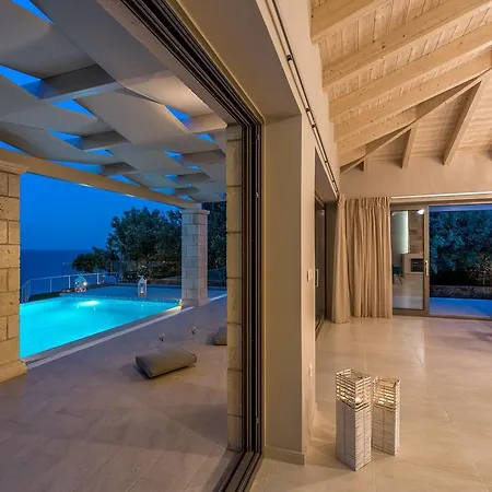 Avra Luxury & Κερί
