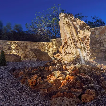 Avra Luxury & Κερί